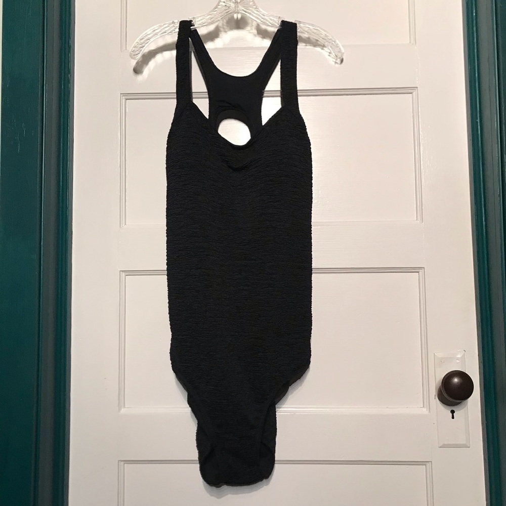 Penbrooke 24W Black One Piece Swimsuit Krinkle Fabric Tummy Control